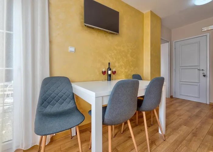 Narcis Апартаменты *